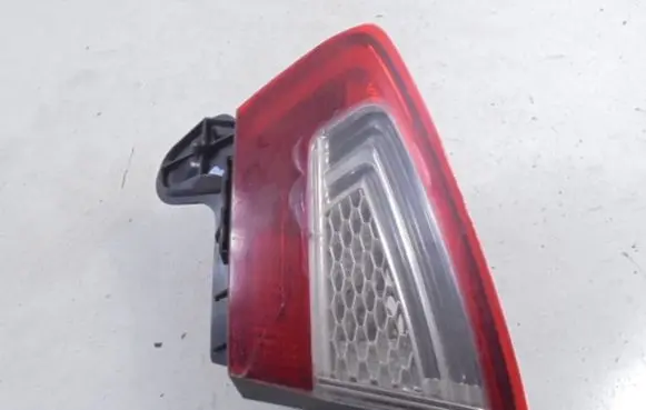 Ford Mondeo MK IV Rear/tail lights BS7113A602AC