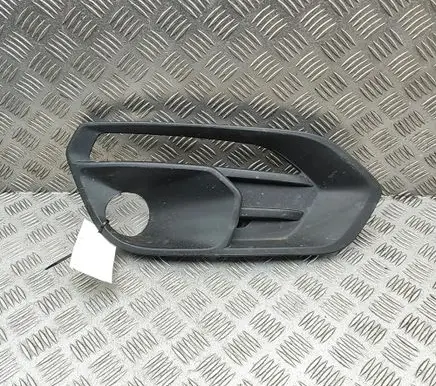 Iveco Daily 6th gen Front fog light trim/grill 5802356347