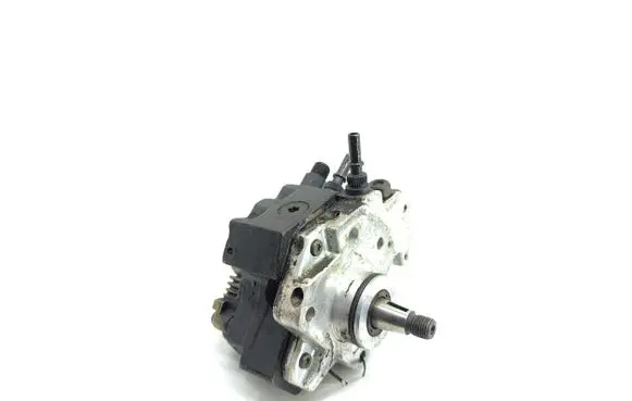 Volvo XC90 Fuel injection high pressure pump 0445010101