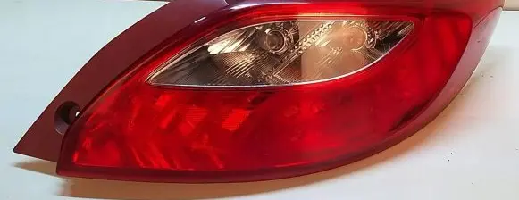 Mazda 2 Rear/tail lights D65151150