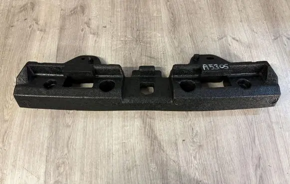 Jeep Grand Cherokee WL Front bumper foam support bar POLCAR