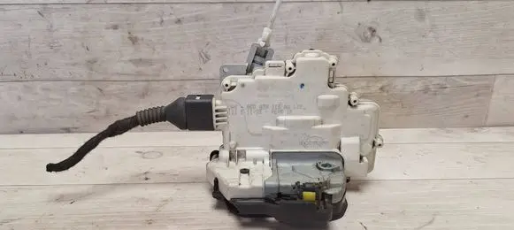 Audi A4 S4 B7 8E 8H Rear door lock 8E0839015AA 8E0839015