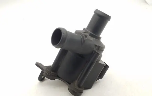 Volkswagen Jetta VI Electric auxiliary coolant/water pump 06H121601M 704071210