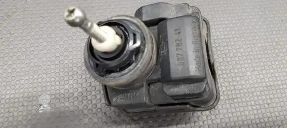Fiat Punto (176) Headlight level adjustment motor 