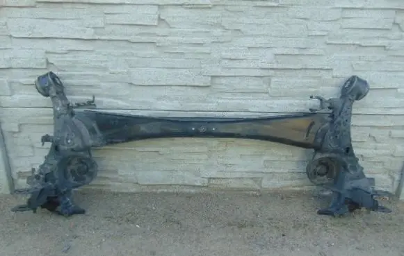 Renault Clio IV Rear axle beam with reductor 17870392519