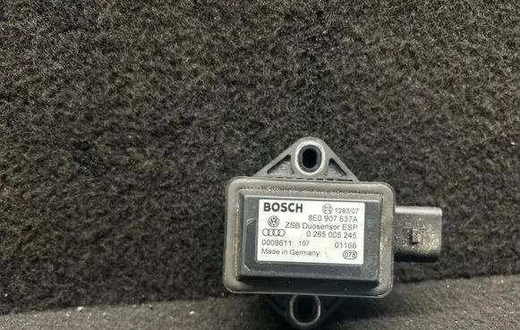 Volkswagen PASSAT B5.5 ESP acceleration yaw rate sensor 8e0907637a