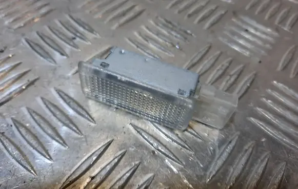 Porsche Cayenne (92A) Rear door interior light 6L0847366
