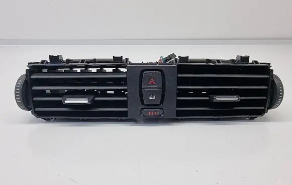 BMW 3 F30 F35 F31 Dash center air vent grill 9218552