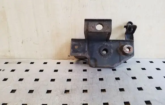 Toyota Verso Radiator mount bracket