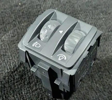 Renault Scenic II - Grand scenic II Headlight level height control switch 8Q00121805B 88020005 V0802012