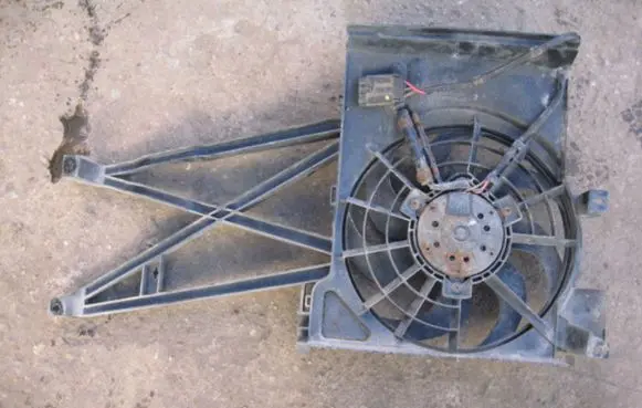 Opel Vectra B Electric radiator cooling fan 16I16V