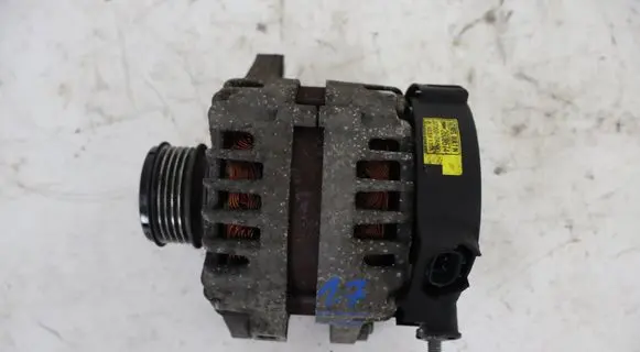 Hyundai i40 Generator/alternator 373002A800