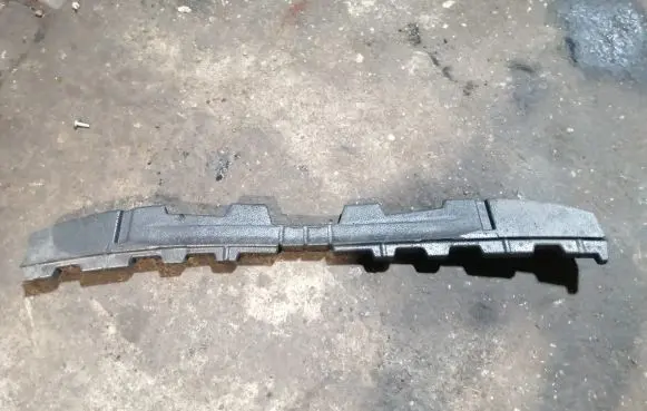 Front bumper foam support bar
