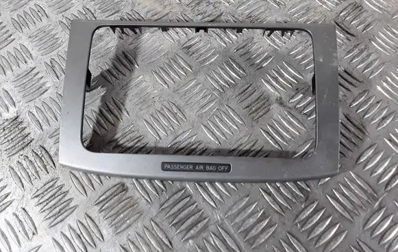 Volkswagen Tiguan Dashboard center trim panel 3C0858069M