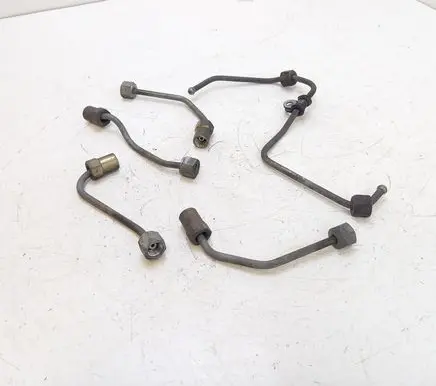 Fuel injector supply line/pipe