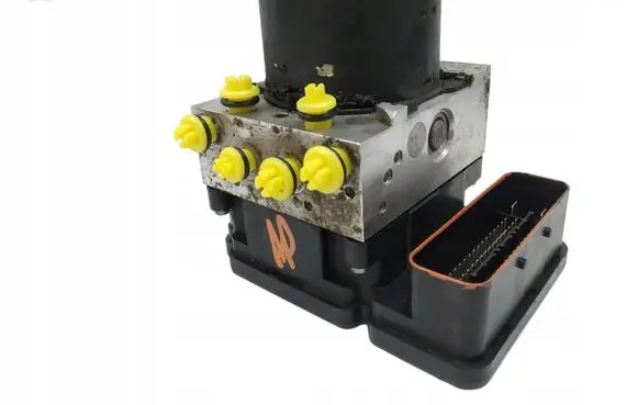 Volvo V40 ABS Pump 31423315