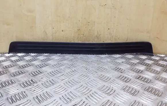 Subaru Outback Front sill trim cover 94060AG050