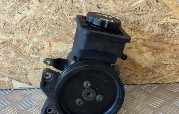BMW 5 E60 E61 Power steering pump 7787106 32417787106 7693974101