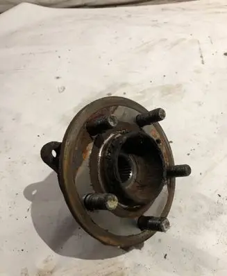 Land Rover Range Rover Sport L320 Front wheel bearing hub 