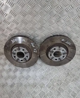 Mercedes-Benz CLA C118 X118 Front brake disc