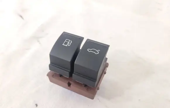 Volkswagen PASSAT B6 Fuel tank opening switch 3C0959903B