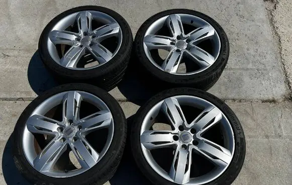 Seat Altea R18 alloy rim 