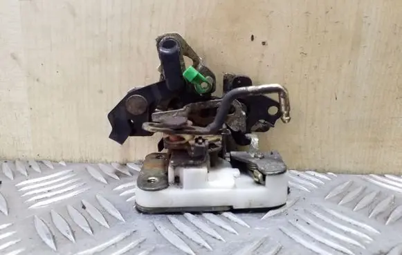 Opel Frontera A Rear door lock
