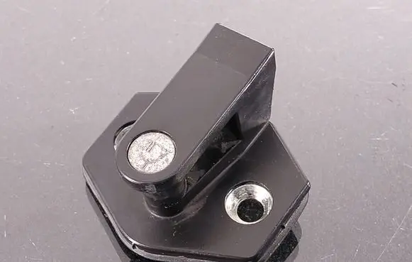 BMW 5 E39 Front door lock loop/hook striker 8176350