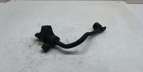 BMW 6 E63 E64 Vacuum valve 7512581