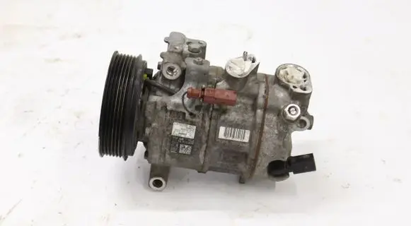 Skoda Octavia Mk4 Air conditioning (A/C) compressor (pump) 3Q0816803D