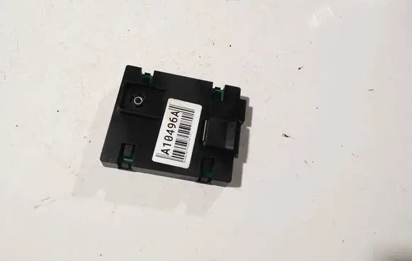 Mercedes-Benz B W245 Antenna control unit a1698200475 5011000903