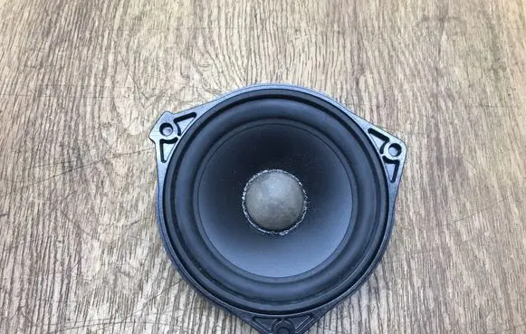 Mercedes-Benz GLE (W166 - C292) Panel speaker A2318201302