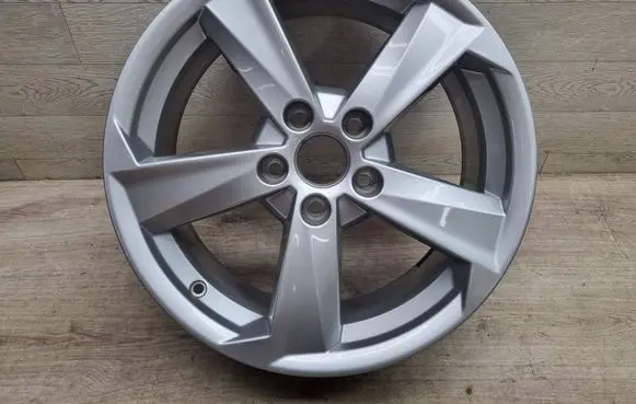Audi Q2 - R17 alloy rim 81A601025B