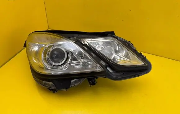 Mercedes-Benz E W212 Headlight/headlamp A2128201039