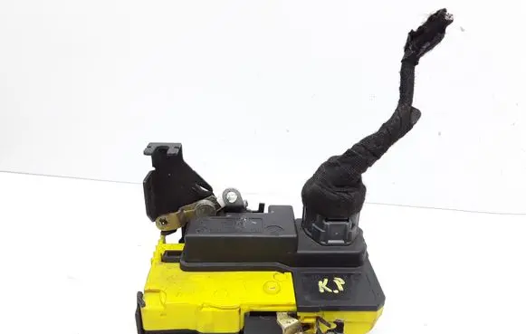 Volvo XC90 Front door lock 