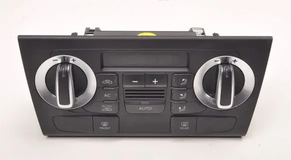 Audi Q3 8U Climate control unit 8U0820043B