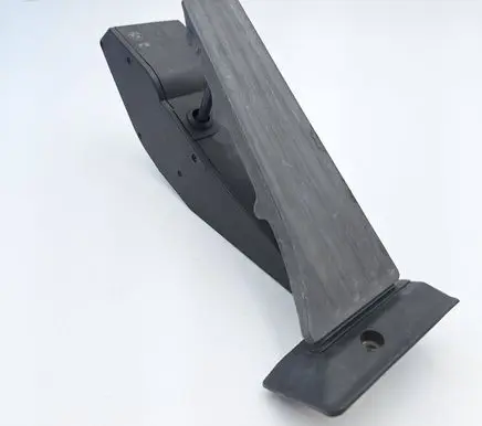 Accelerator throttle pedal