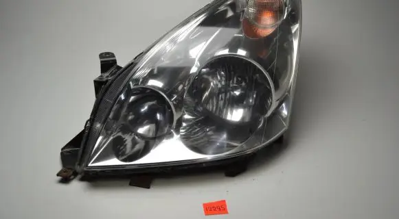 Toyota Corolla Verso AR10 Headlight/headlamp