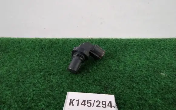 Suzuki Swift I Crankshaft position sensor 75E8001
