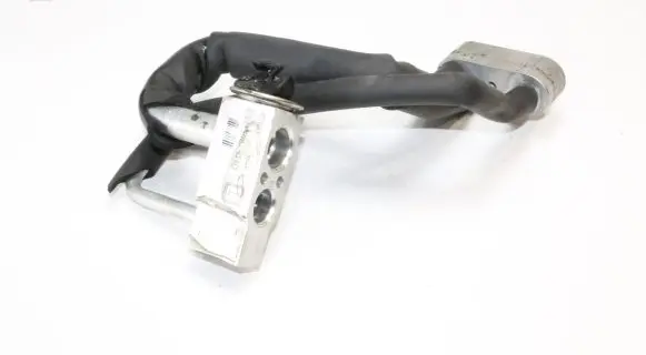 Land Rover Discovery 3 - LR3 Air conditioning (A/C) expansion valve MF4475003410