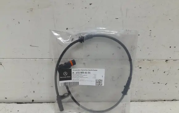 Mercedes-Benz SLK R172 ABS brake wheel speed sensor A1729056101