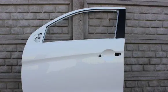 Mitsubishi ASX Front door 5700B533