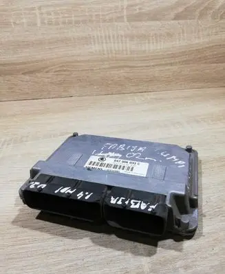 Skoda Fabia Mk1 (6Y) Engine control unit/module ECU 047906033C 5WP4420310