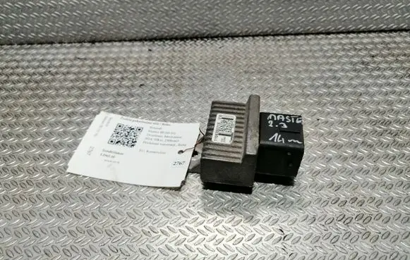 Renault Master III Glow plug pre-heat relay 11067807R