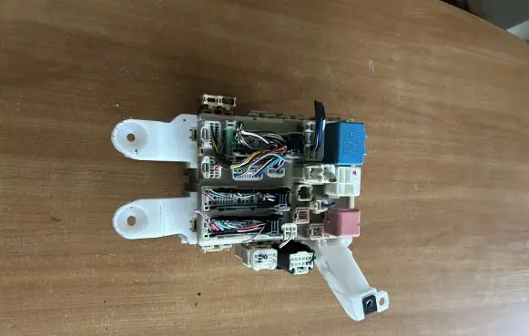 Toyota Verso Fuse module