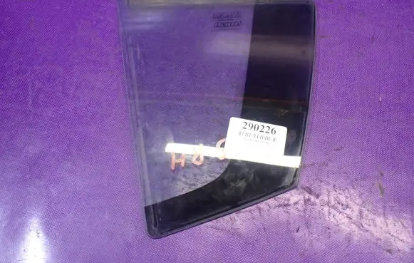 Fiat Bravo Front door window glass four-door