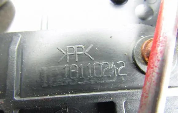 Alfa Romeo 156 Front door lock 18110242
