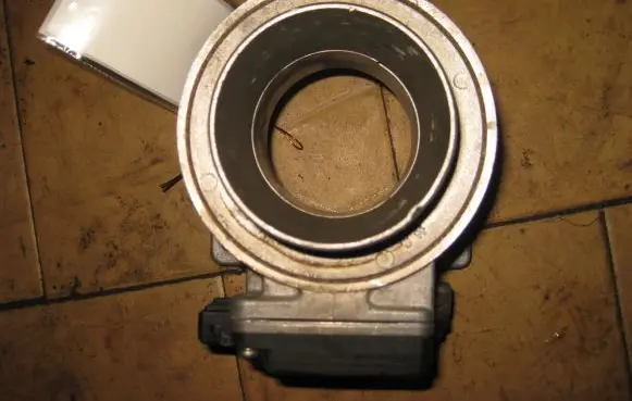 Nissan Prairie Mass air flow meter