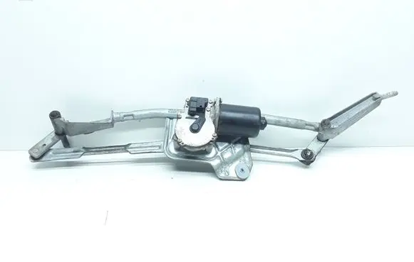 Volvo XC90 Front wiper linkage and motor 8620509