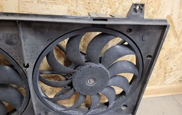 Mazda 6 Electric radiator cooling fan L517